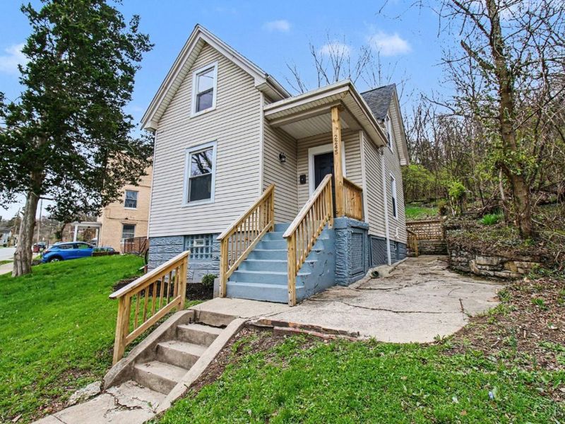 2245 Quebec Road, Cincinnati, OH 45214 Photo 1