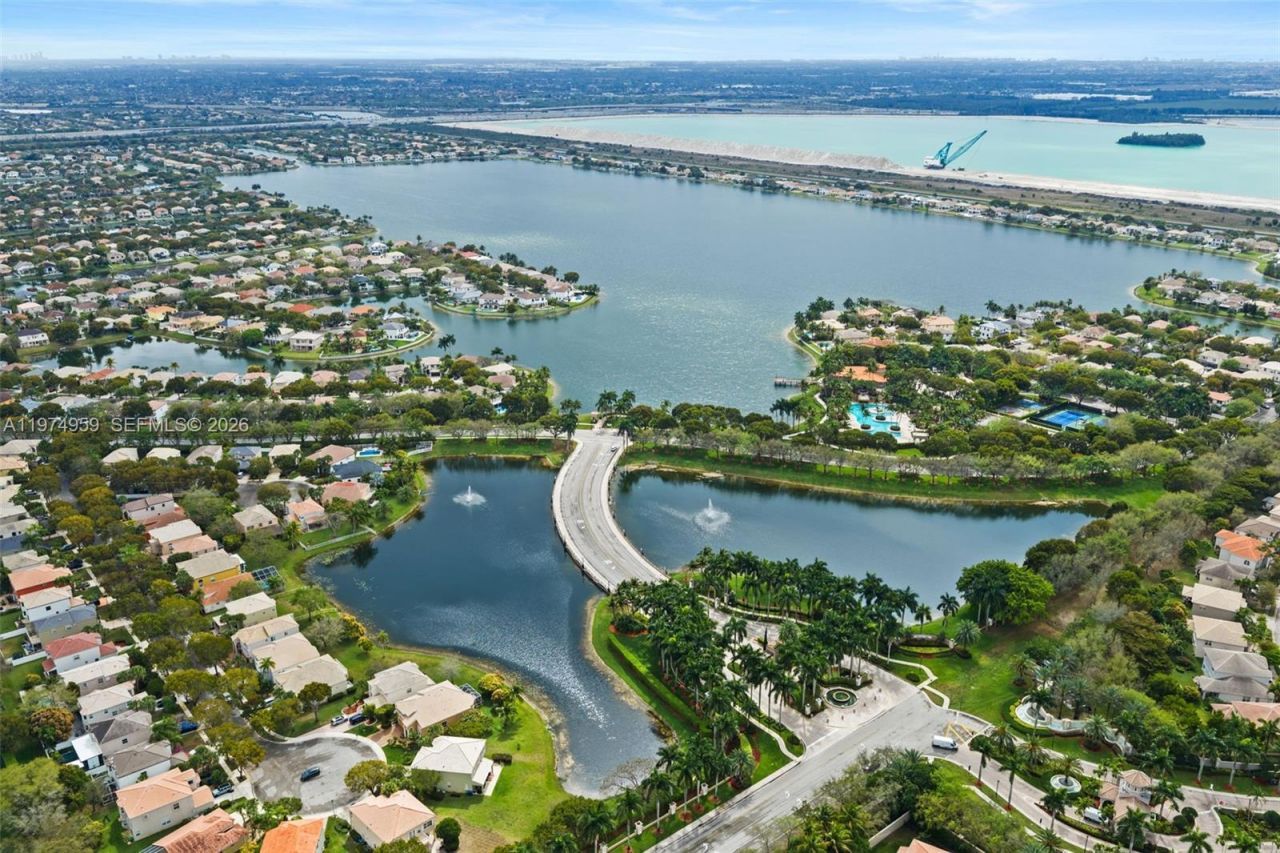 15562 SW 54th Ct, Miramar, FL 33027 Photo