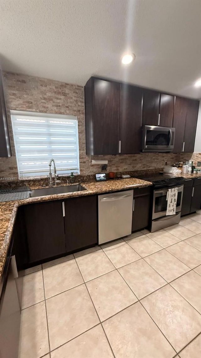 13154 NW 11th St , Pembroke Pines, FL 33028 Photo