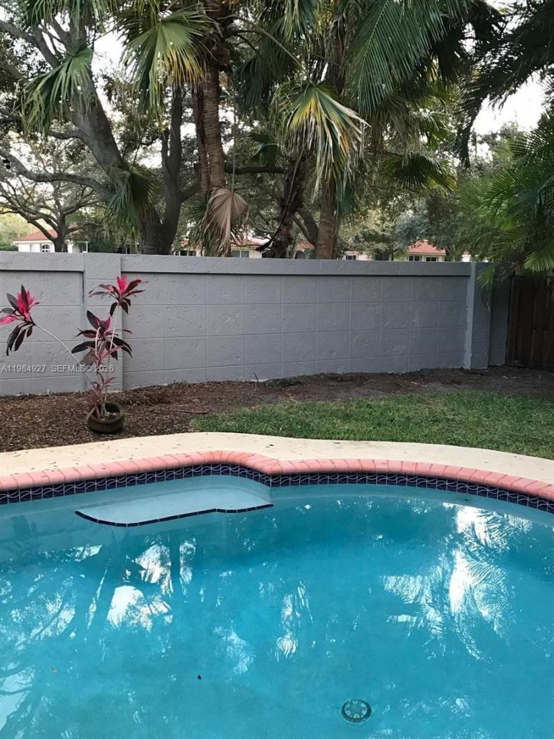 13154 NW 11th St , Pembroke Pines, FL 33028 Photo