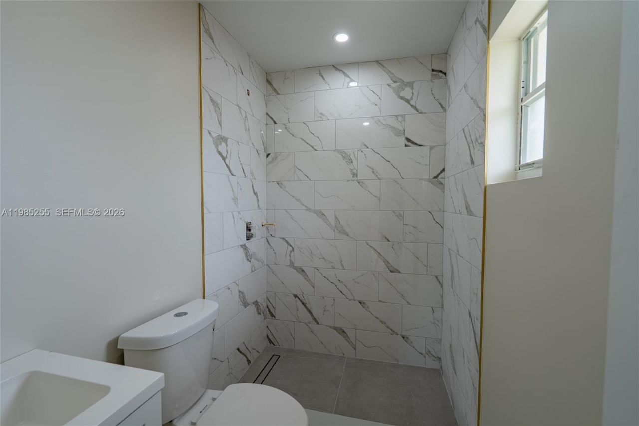 370 Flagami Blvd, Miami, FL 33144 Photo