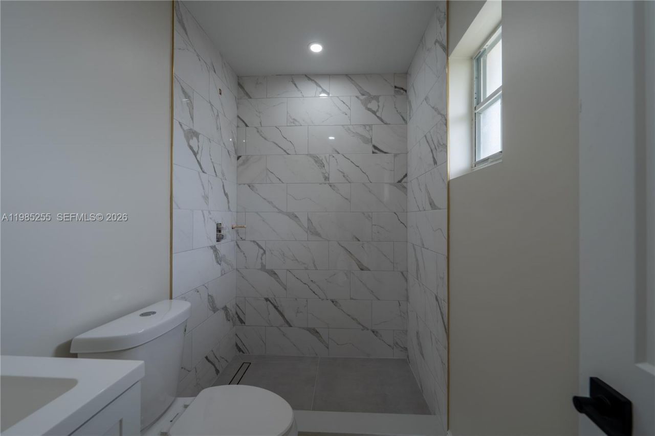 370 Flagami Blvd, Miami, FL 33144 Photo