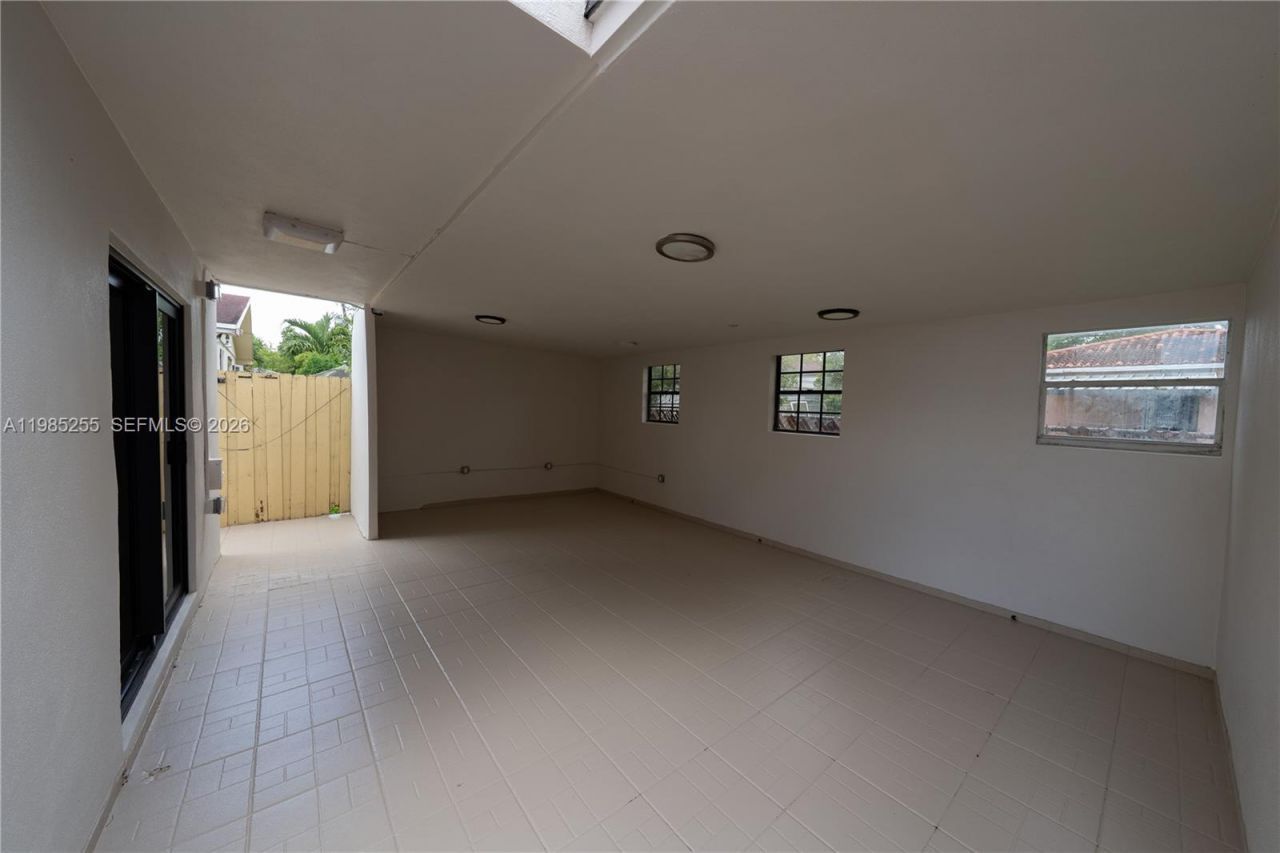 370 Flagami Blvd, Miami, FL 33144 Photo