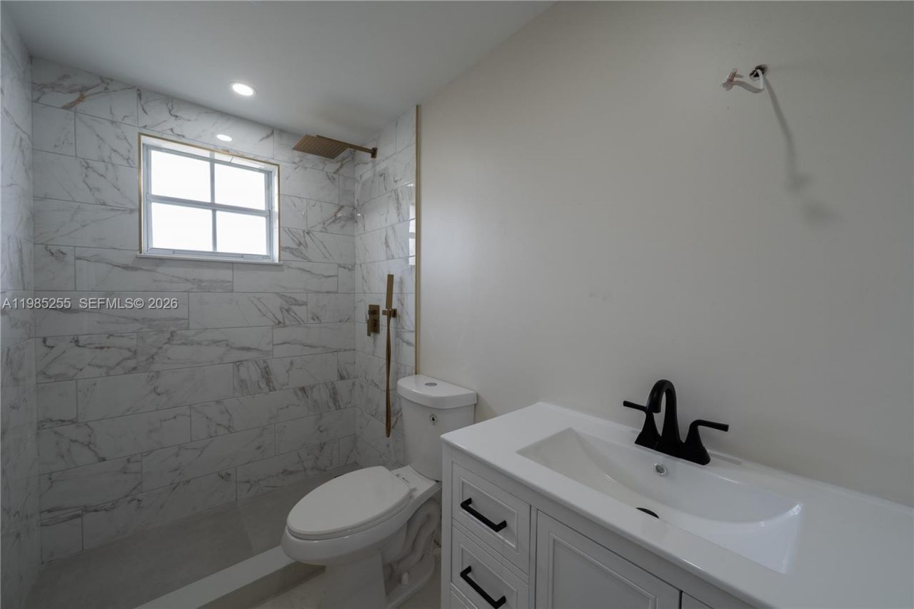 370 Flagami Blvd, Miami, FL 33144 Photo