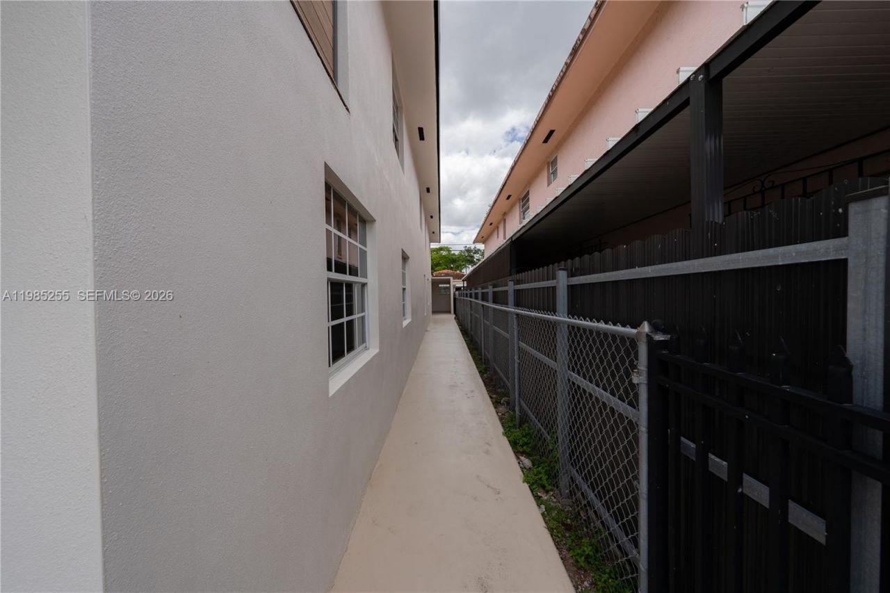 370 Flagami Blvd, Miami, FL 33144 Photo