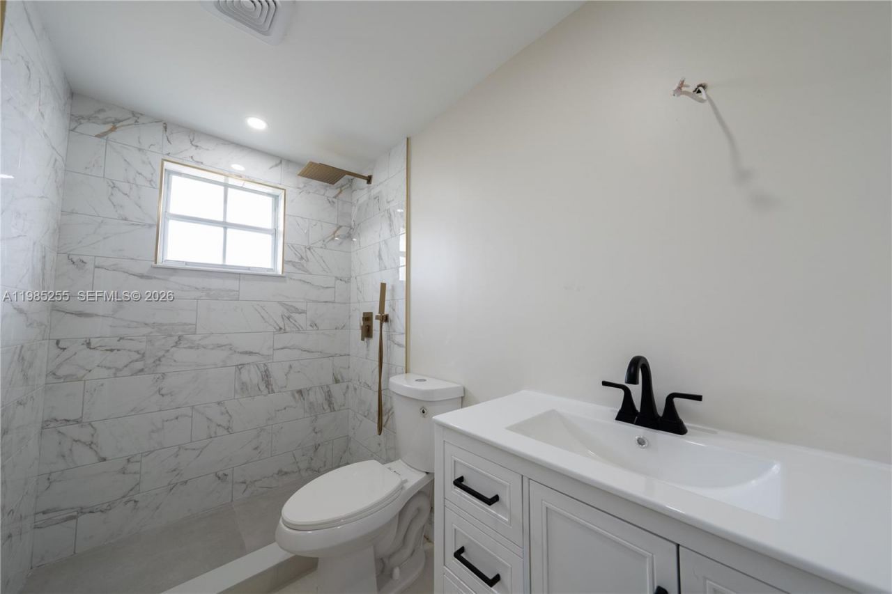 370 Flagami Blvd, Miami, FL 33144 Photo