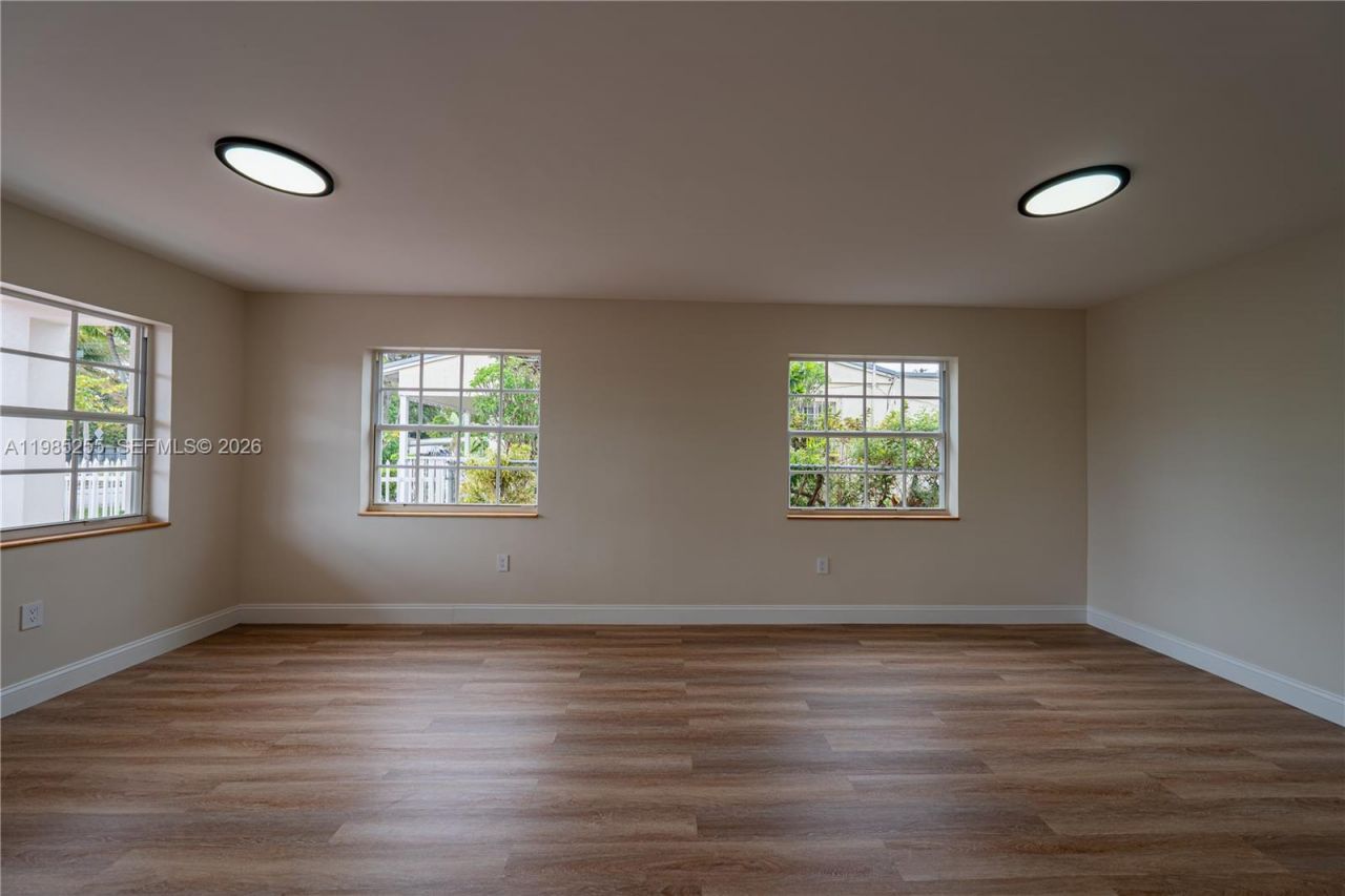 370 Flagami Blvd, Miami, FL 33144 Photo