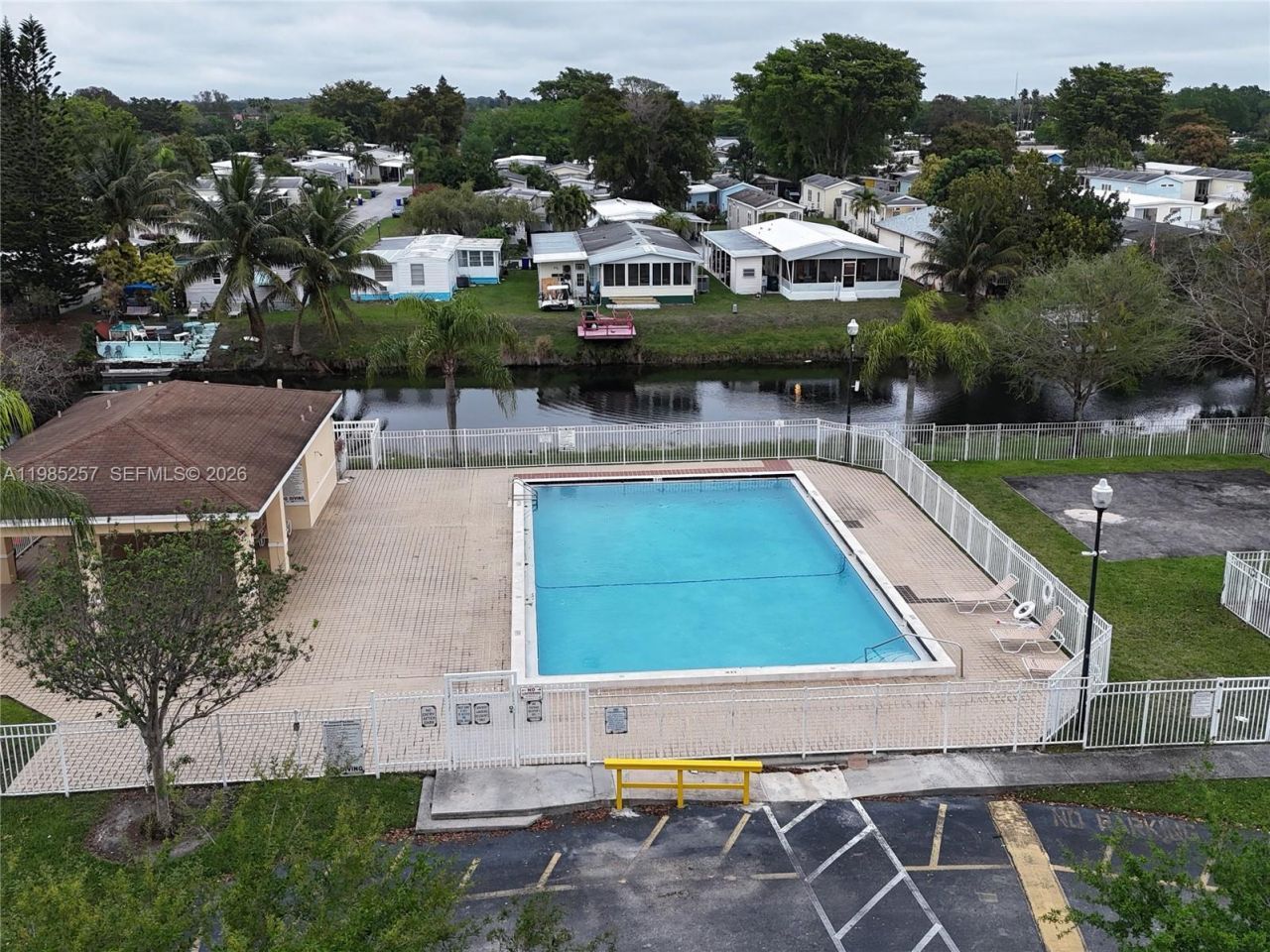 6627 Winfield Blvd, Unit 102-C, Margate, FL 33063 Photo