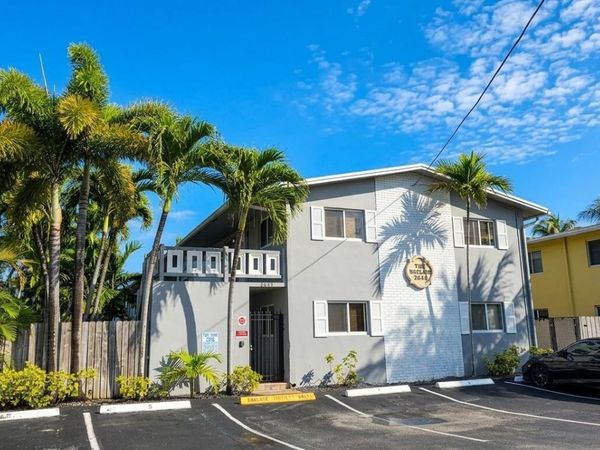 2643 NE 8th Avenue, Unit #5, Wilton Manors, FL 33334