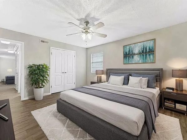 5606 N 5606 n lamar BLVD , Unit 225, Austin, TX 78751