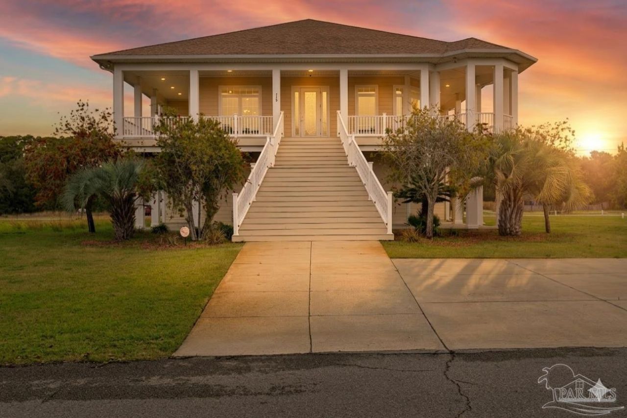 3130 Linden Ave, Gulf Breeze, FL 32563 Main Photo