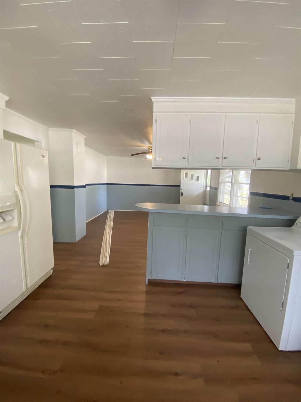 2811 Sand Dunes Dr. Photo 6