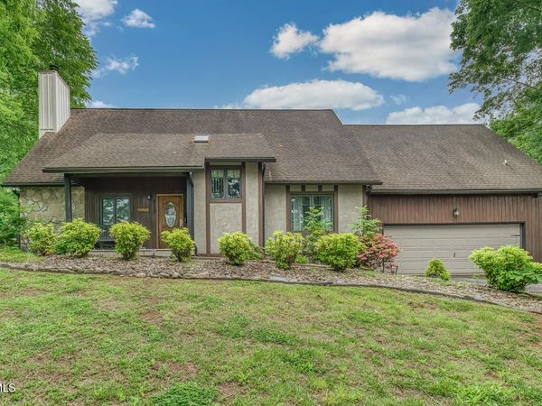 912 Katies Way, Johnson City, TN 37615