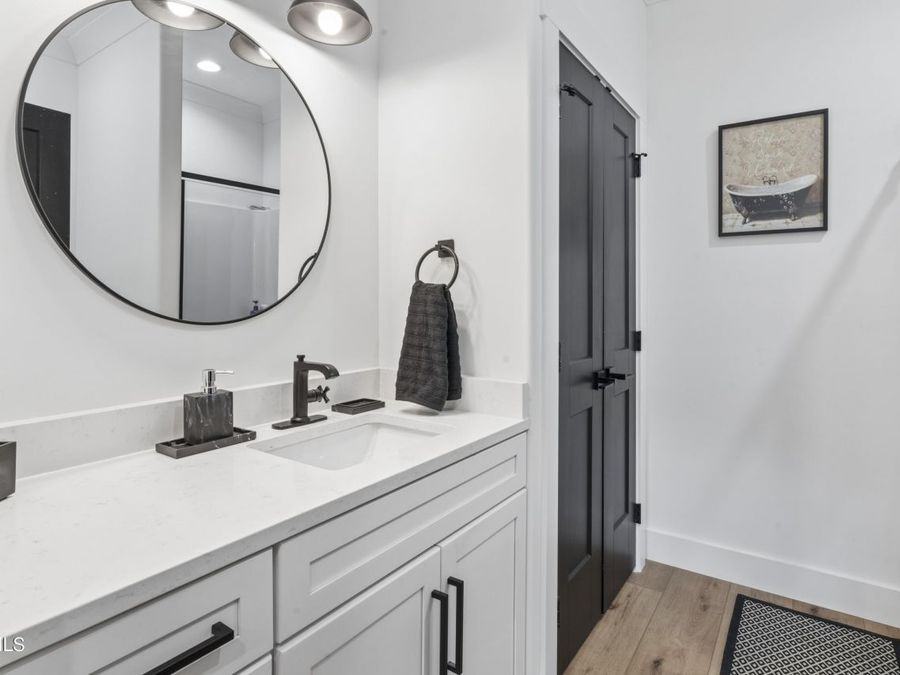 Property Image 76