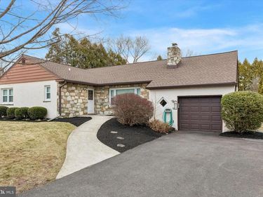 59 E HILLCREST AVENUE, CHALFONT, PA 18914