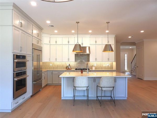 8 Royal Birkdale Lane, RIVERVALE, NJ 07675