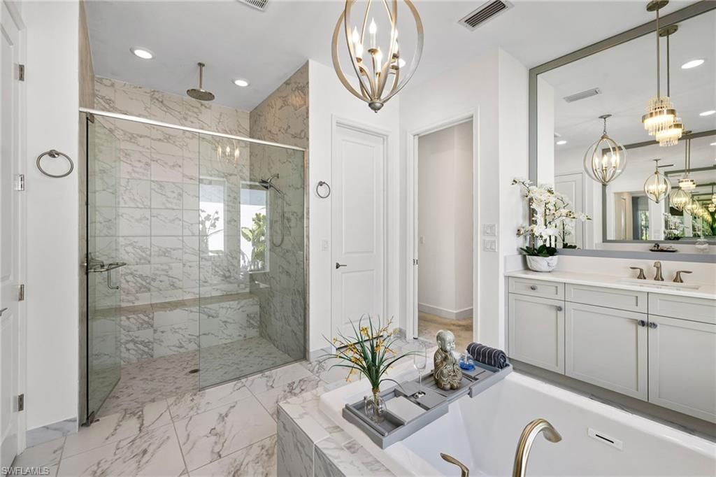 12097 Eucalyptus Way, Naples, FL 34120 Photo