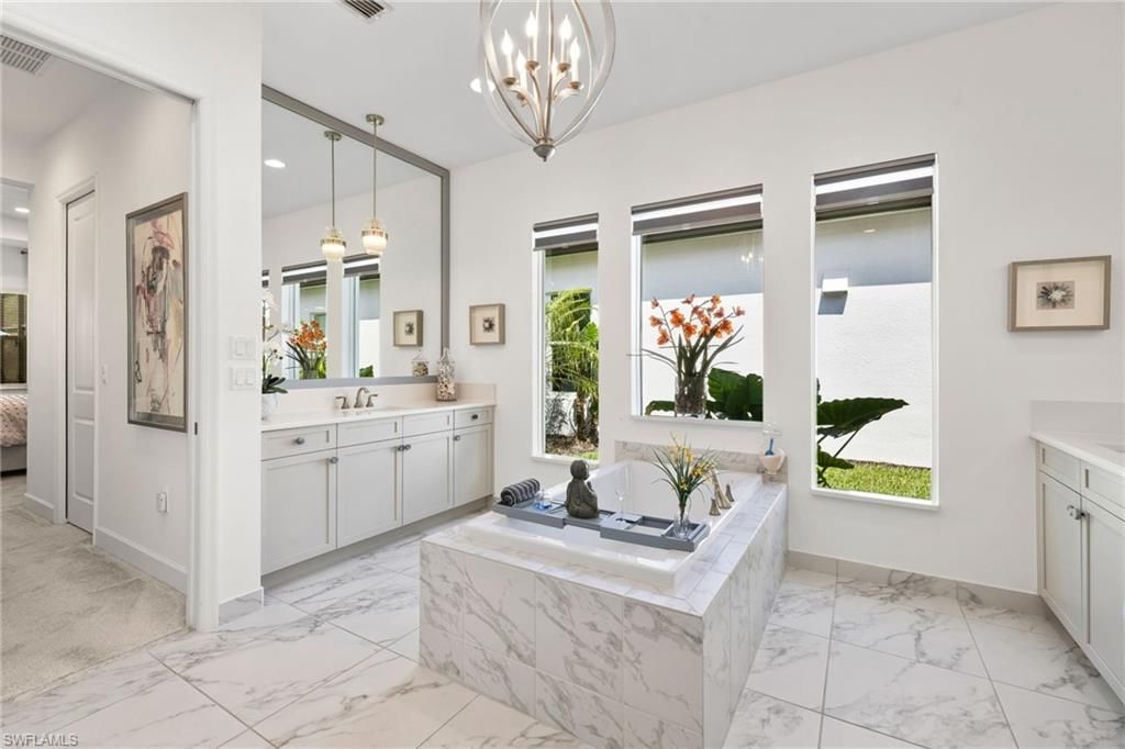 12097 Eucalyptus Way, Naples, FL 34120 Photo