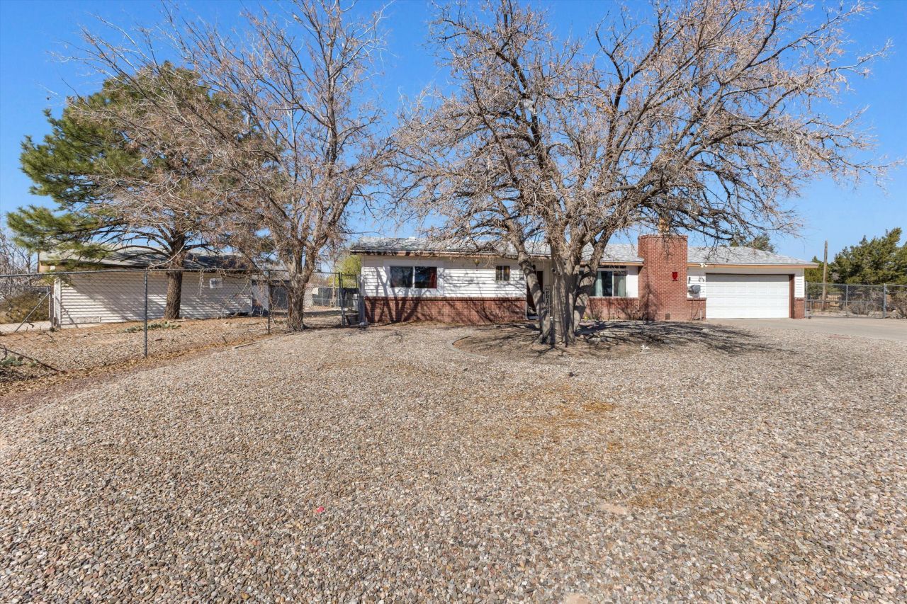 1105 Robin Road Se, Rio Rancho, NM 87124 Main Photo