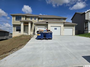 11101 N 161 Street, Bennington, NE 68007