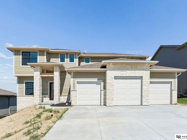11101 N 161 Street, Bennington, NE 68007