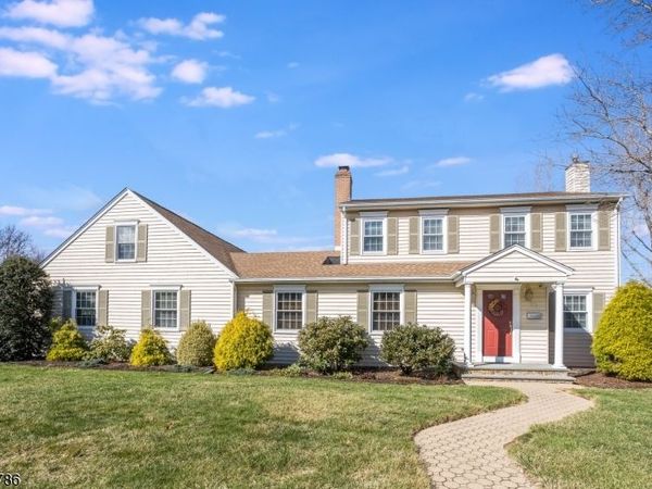 10 Torlish Gate, Raritan, NJ 08869