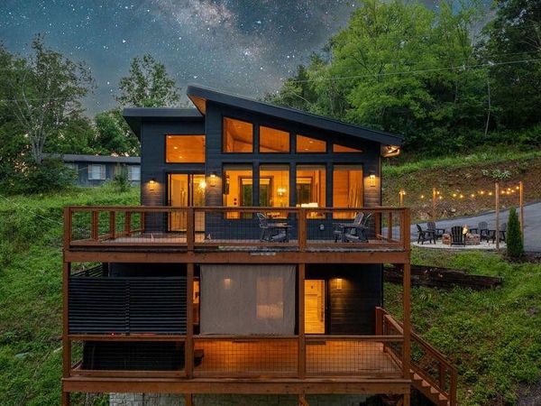 1514 Mountain Drive, Sevierville, TN 37876