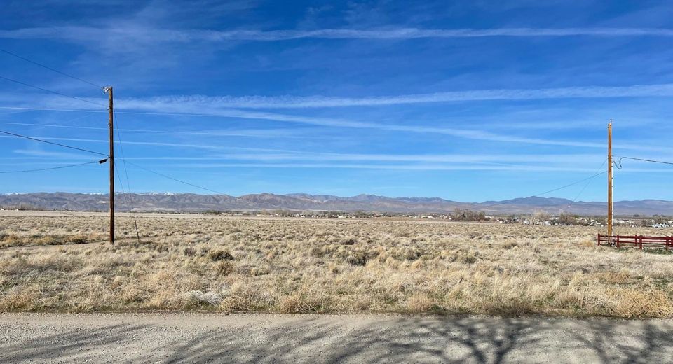 17 Overland Street, Yerington, NV 89447 Photo