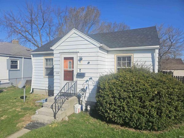 617 W Memorial Drive, Muncie, IN 47302