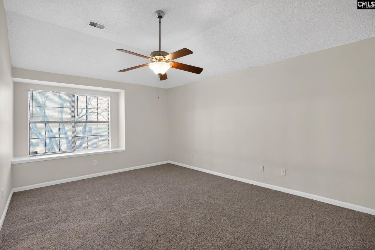 152 Westport Drive  Photo 14