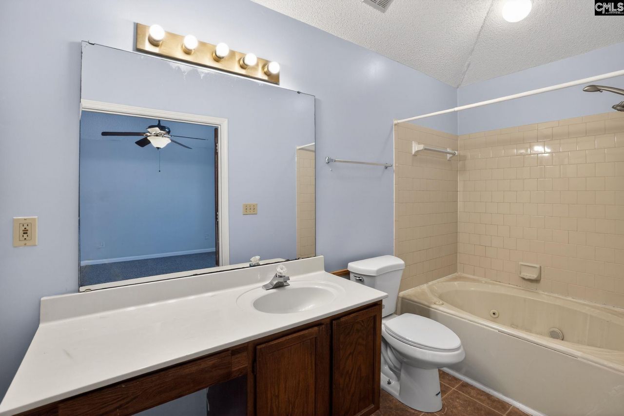 152 Westport Drive  Photo 16