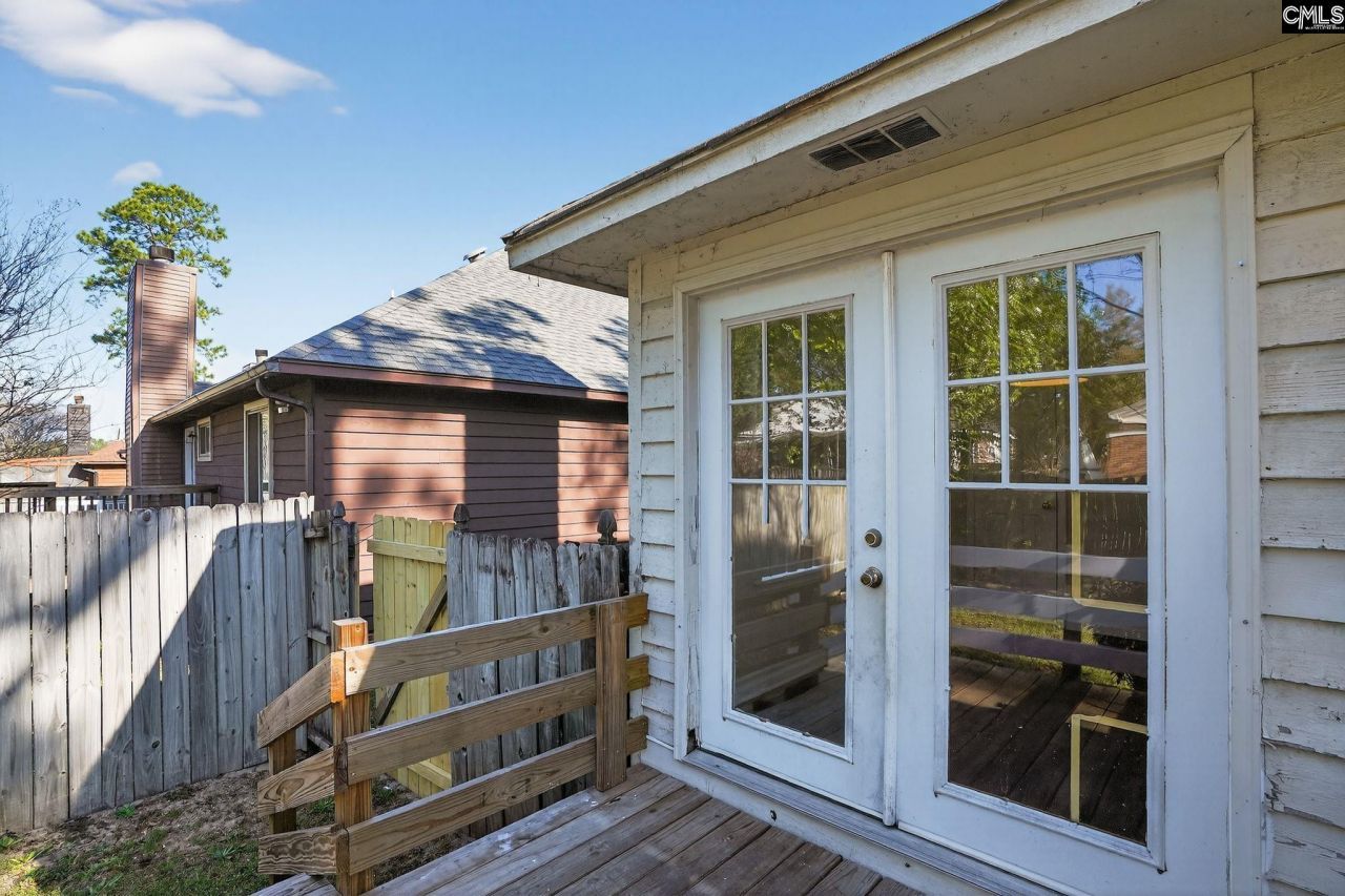 152 Westport Drive  Photo 25