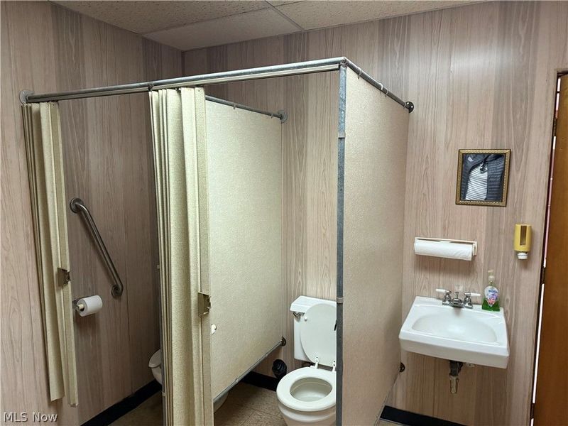 638 Parrish Street, Uhrichsville, OH 44683 Photo 12