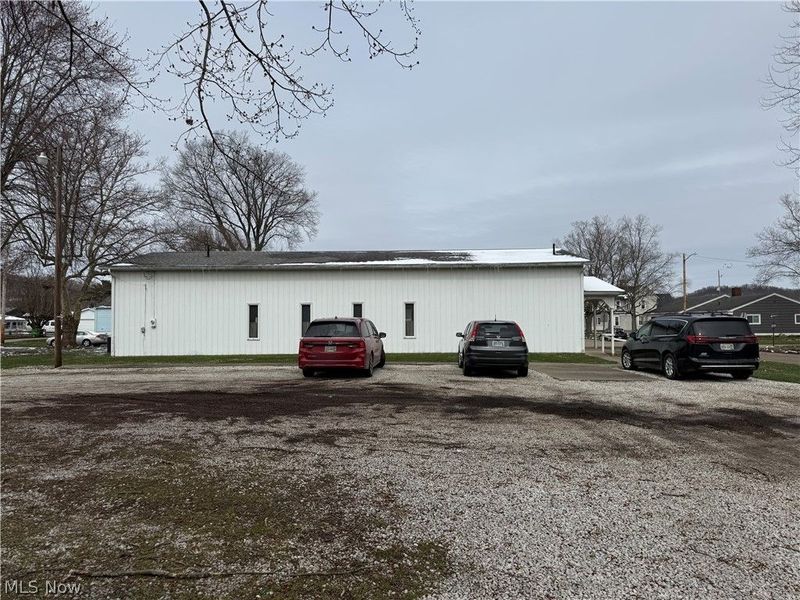 638 Parrish Street, Uhrichsville, OH 44683 Photo 2