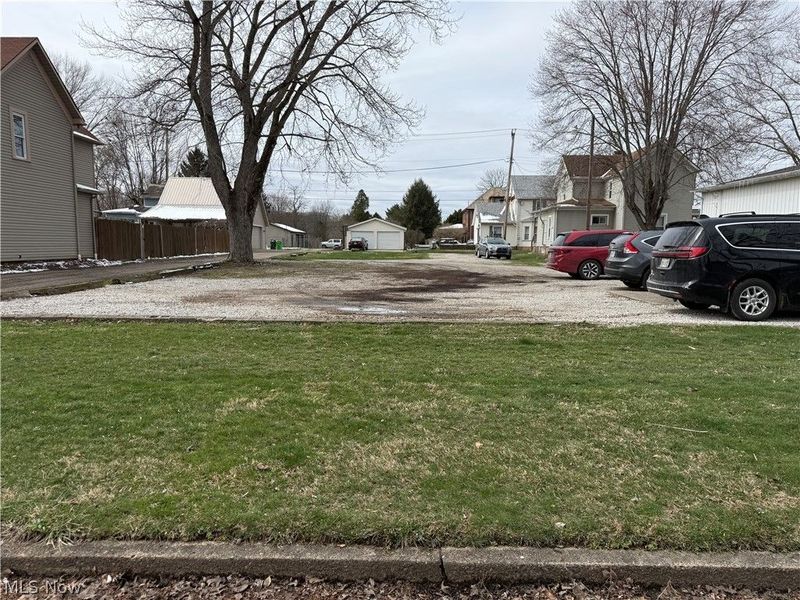 638 Parrish Street, Uhrichsville, OH 44683 Photo 5