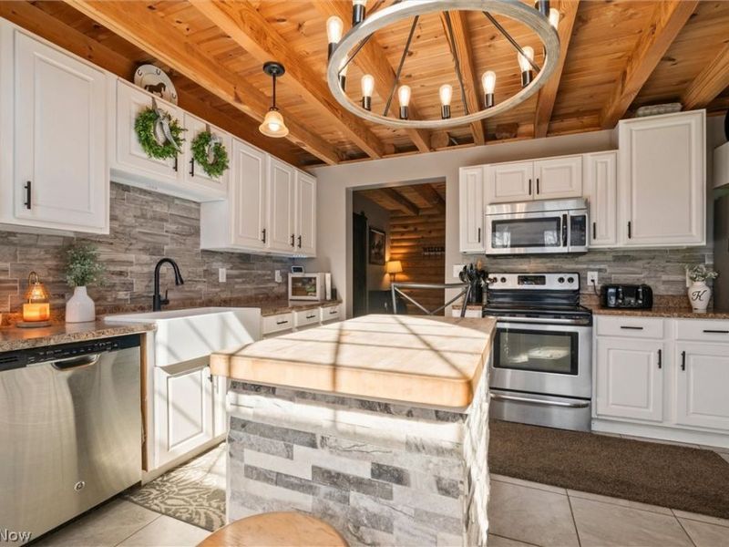 4911 Miller Road, Lowellville, OH 44436 Photo 10