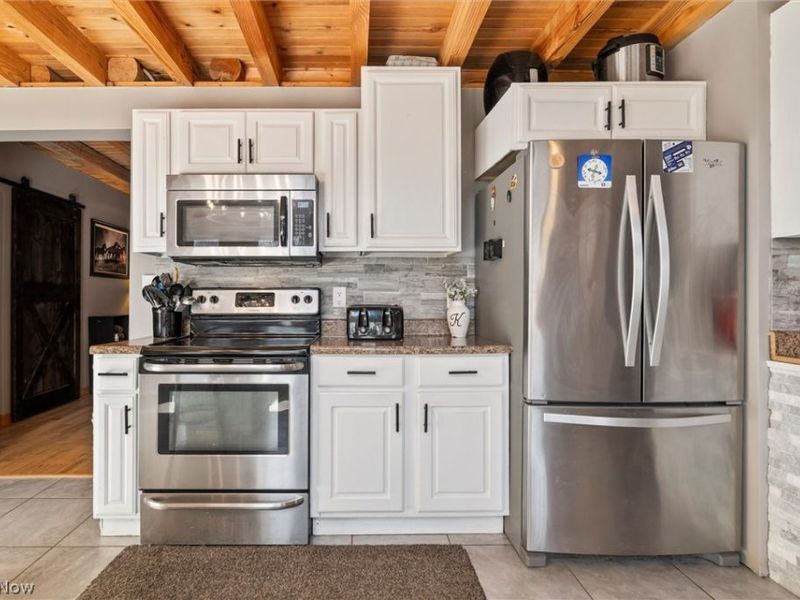 4911 Miller Road, Lowellville, OH 44436 Photo 12