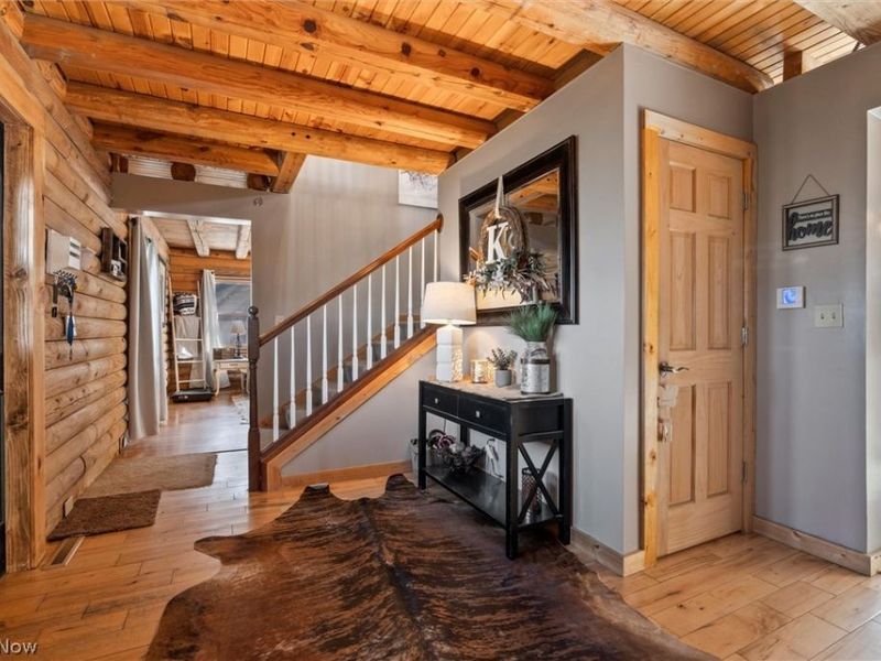 4911 Miller Road, Lowellville, OH 44436 Photo 3