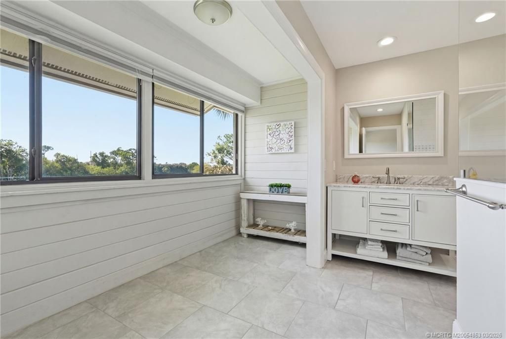 5657 SE Foxcross Place, Stuart, FL 34997 Photo