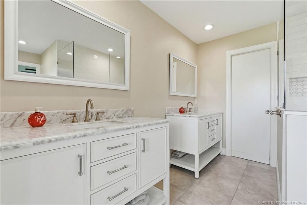 5657 SE Foxcross Place, Stuart, FL 34997 Photo