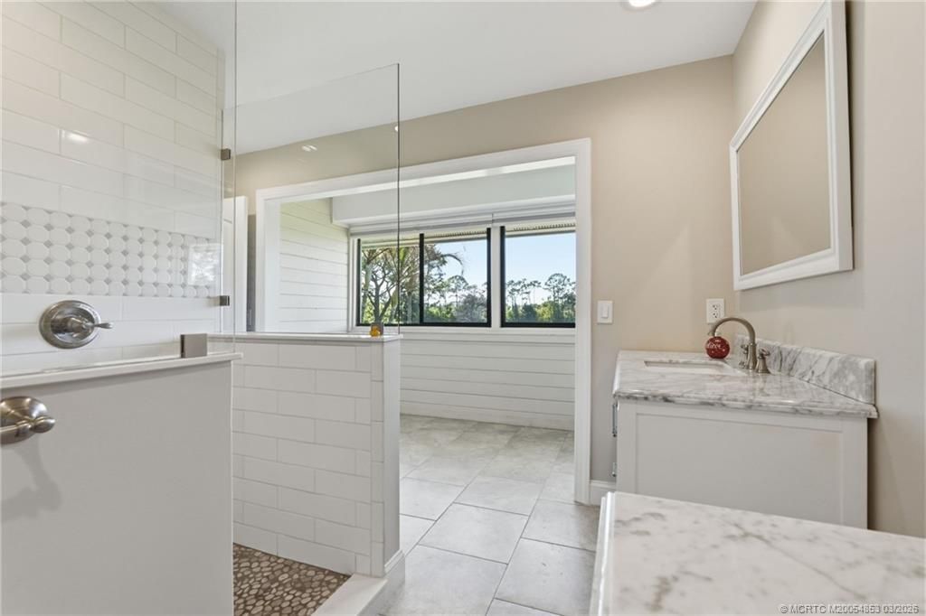 5657 SE Foxcross Place, Stuart, FL 34997 Photo