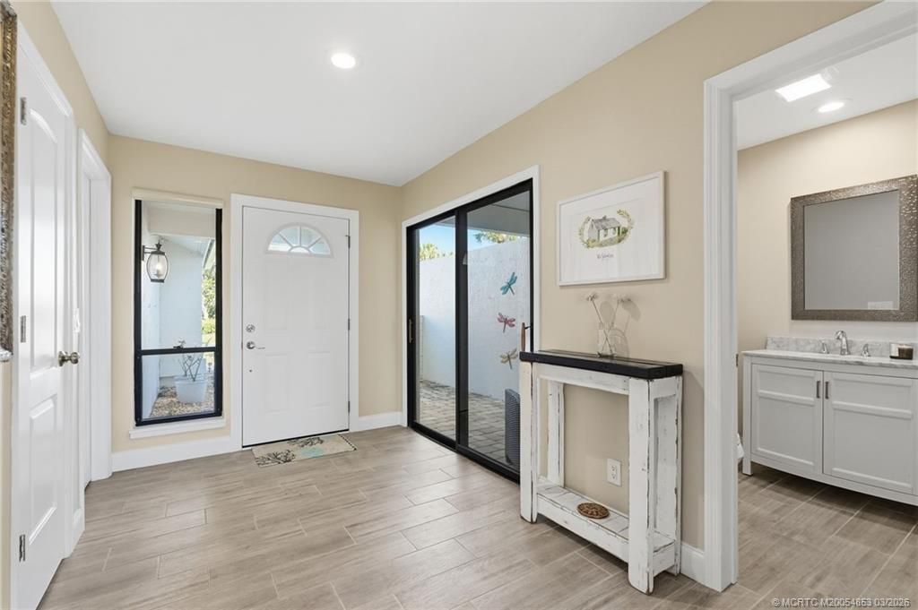 5657 SE Foxcross Place, Stuart, FL 34997 Photo