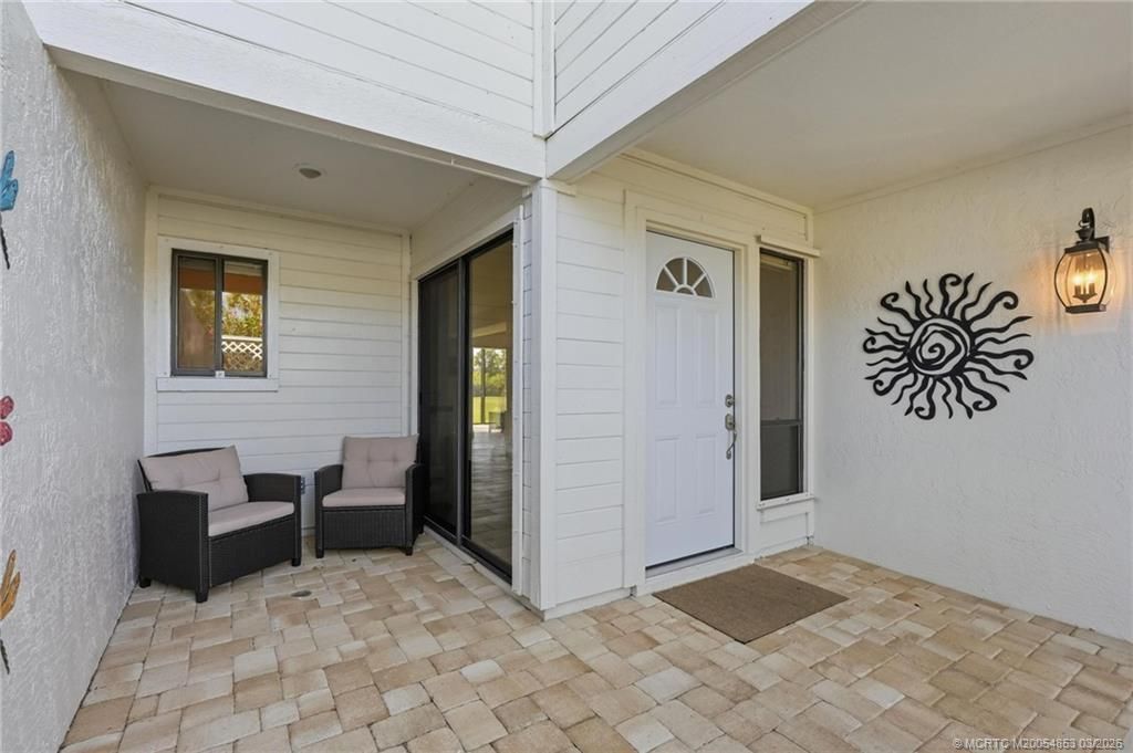 5657 SE Foxcross Place, Stuart, FL 34997 Photo