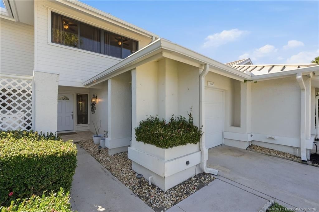 5657 SE Foxcross Place, Stuart, FL 34997 Photo