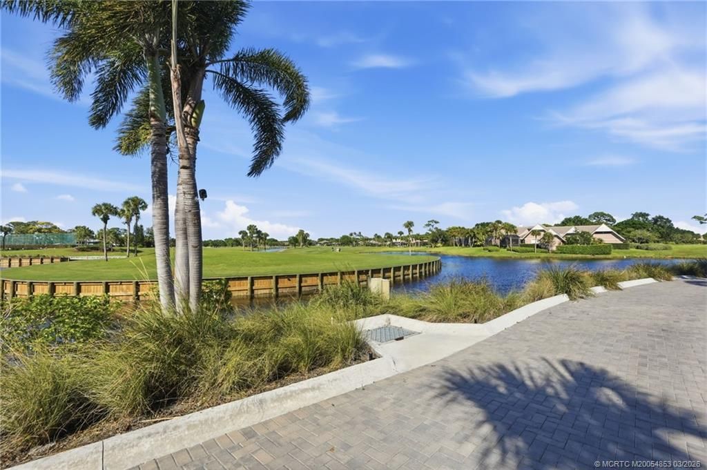 5657 SE Foxcross Place, Stuart, FL 34997 Photo