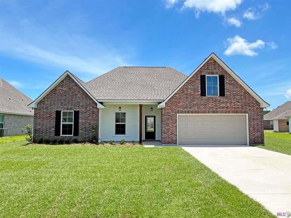 26052 Salt Grass Drive, Ponchatoula, LA 70454