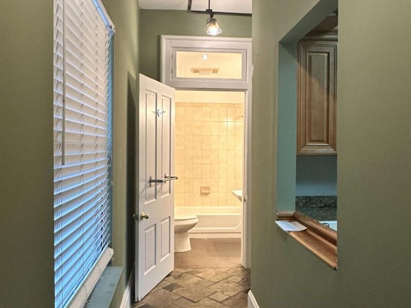 6700 Madison Road, Cincinnati, OH 45227 Photo 2