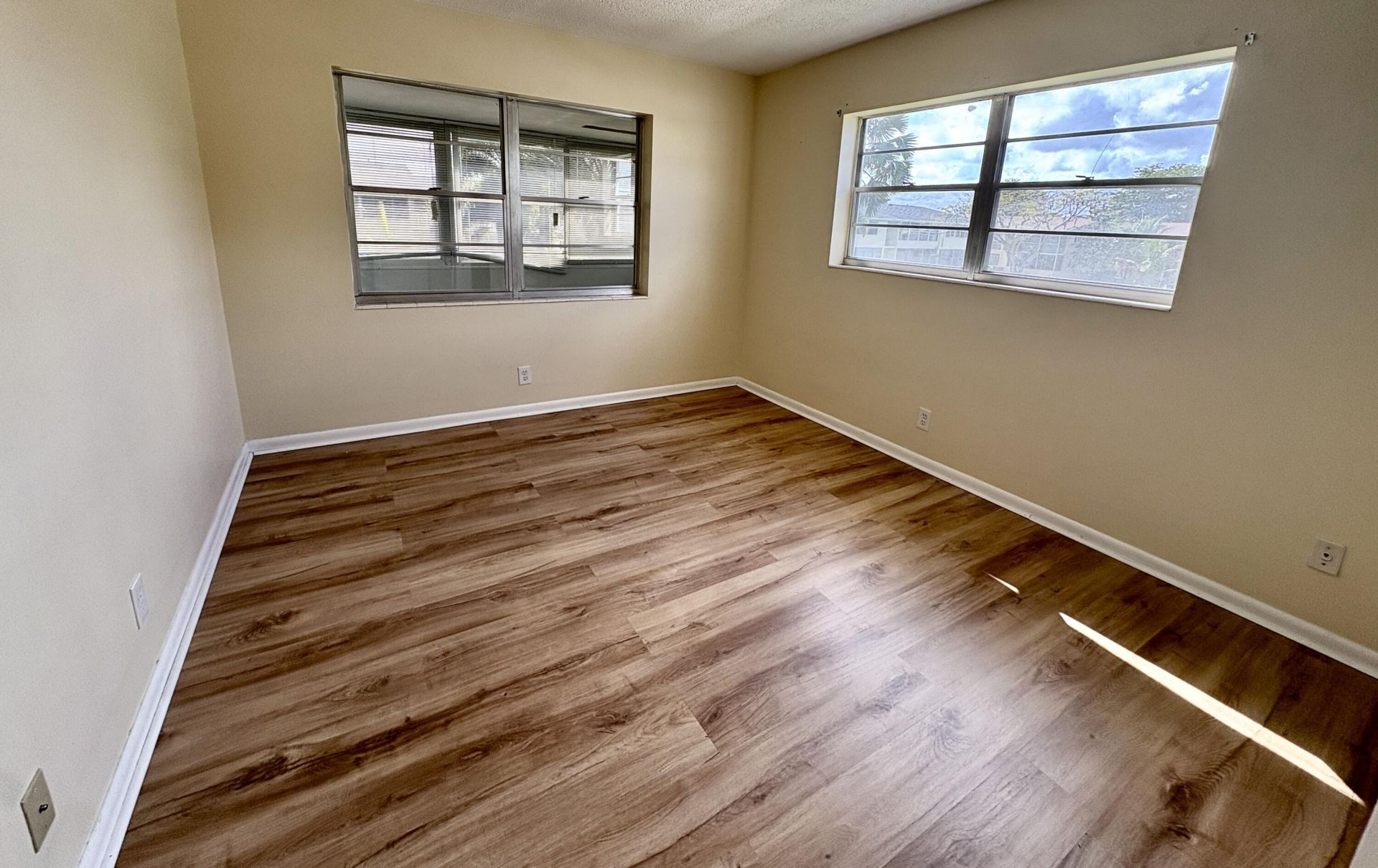 241 Sheffield J, West Palm Beach, FL 33417 Photo