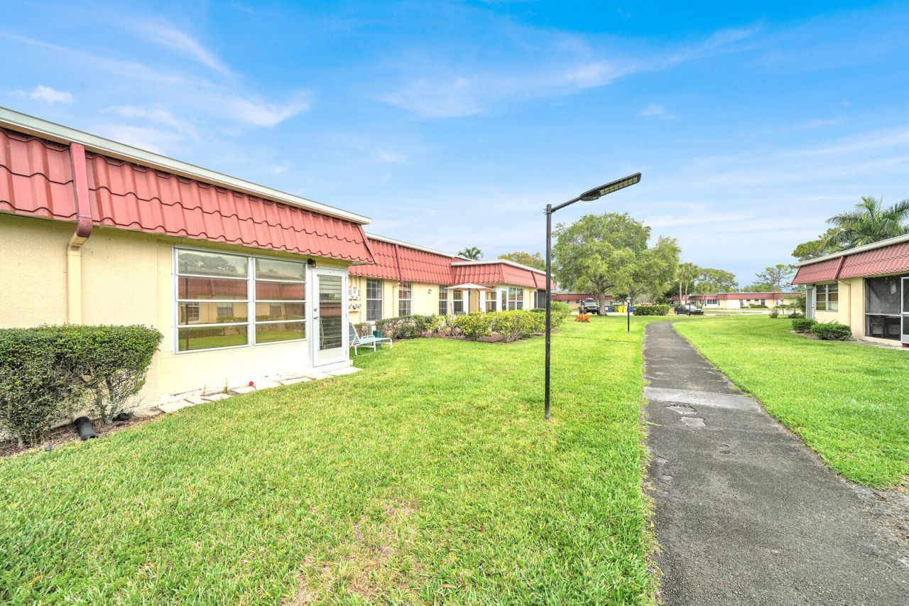 815 Salem Lane, Lake Worth, FL 33467 Photo