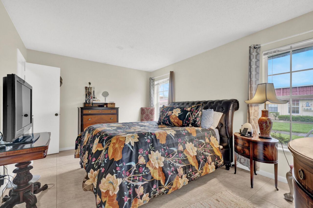 815 Salem Lane, Lake Worth, FL 33467 Photo